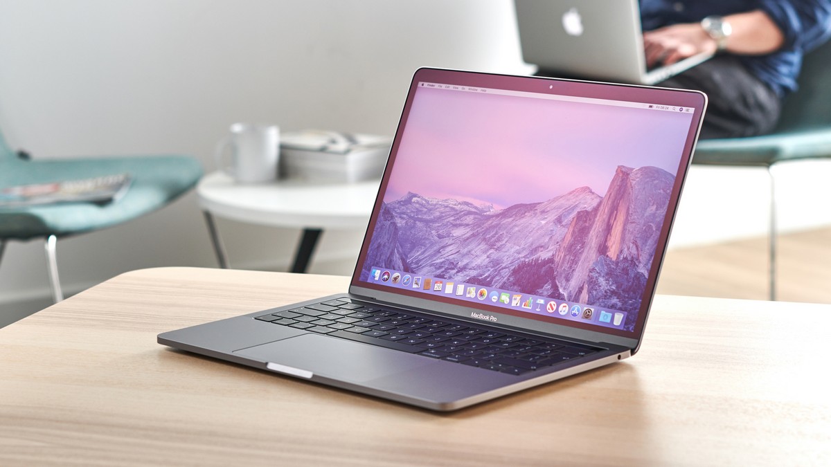 Đánh giá dòng Apple MacBook Pro 13 inch có đáng mua không?