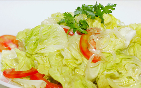 rau xà lách không thể thiếu trong món salad giảm cân